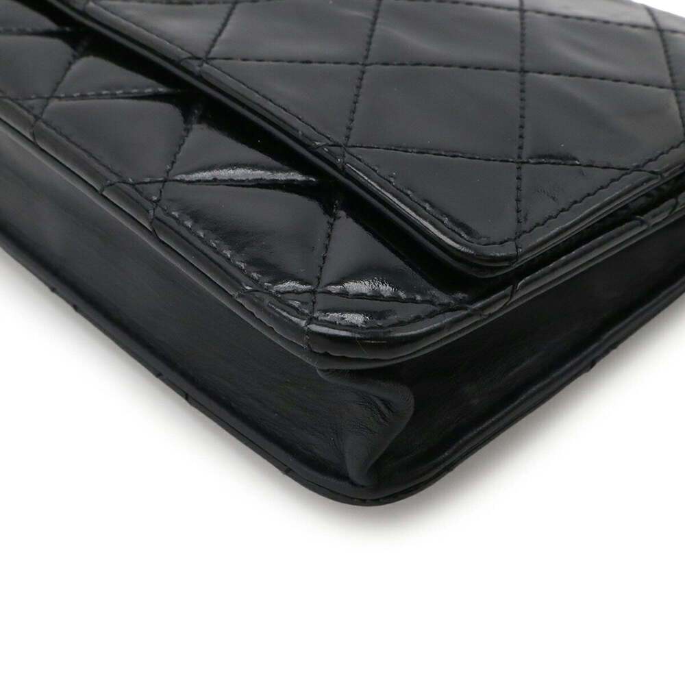 CHANEL Black Leather Logo Shoulder Bag - Picture 4 of 10